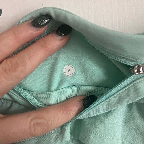 Lululemon Speed Up Short *2.5"
Toothpaste - Picture 5 of 9